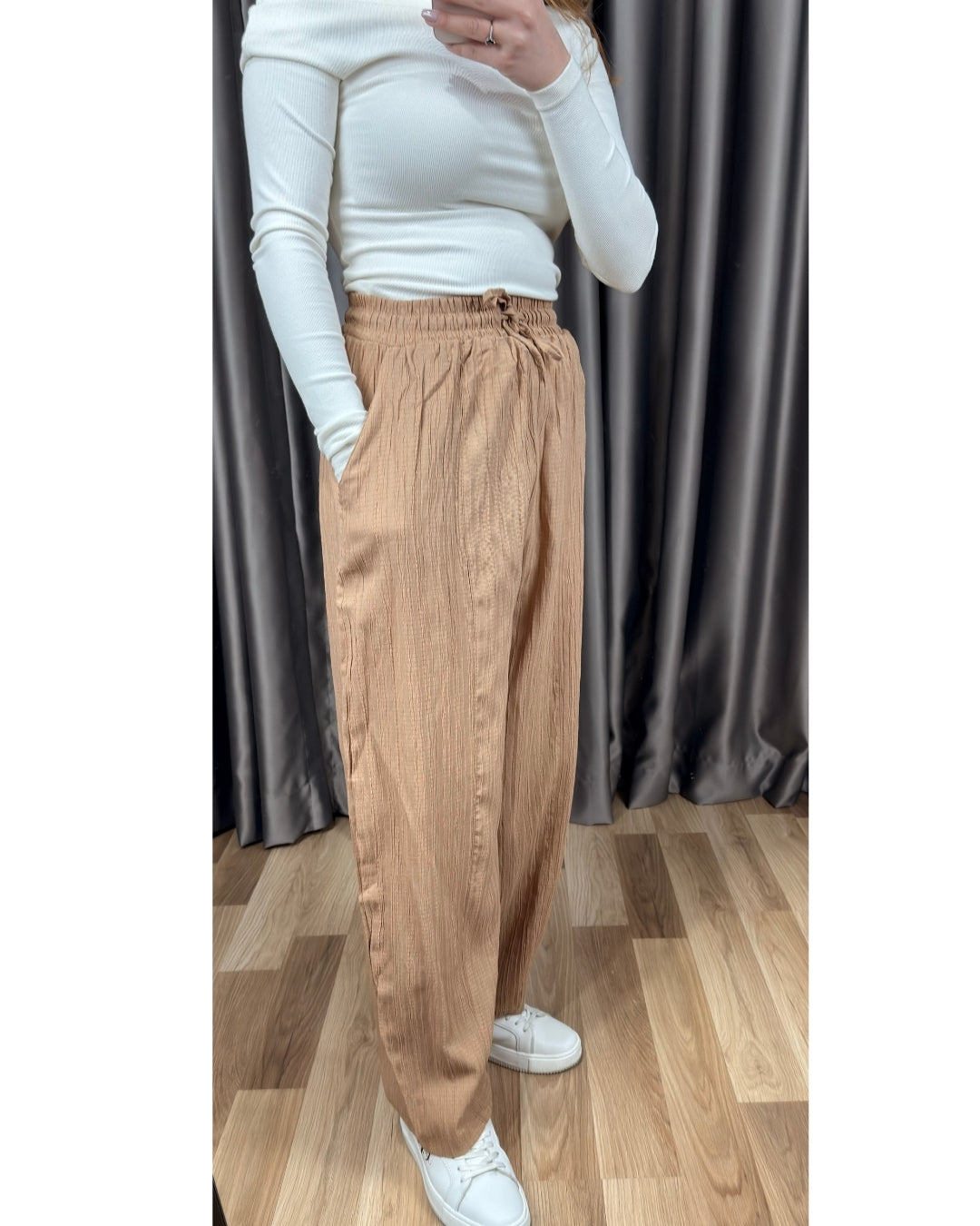 Oversized Brown Trousers